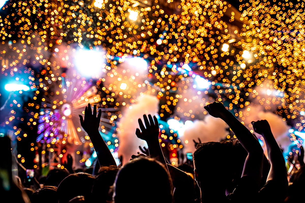 concert-with-bokeh-fireworks concert-with-bokeh-fireworks